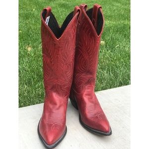 Vintage cowgirl boots from Santa Fe boutique!